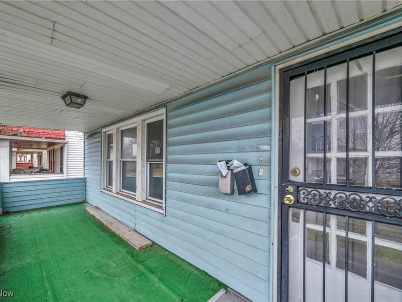 13818 Durkee Avenue, Cleveland, OH 44105 Photo 3