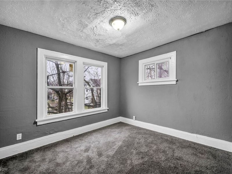 13818 Durkee Avenue, Cleveland, OH 44105 Photo 36