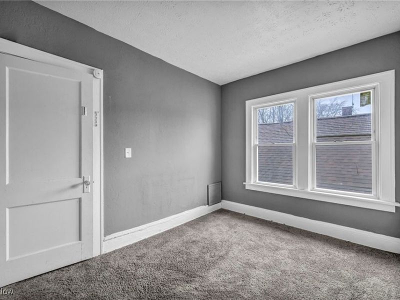 13818 Durkee Avenue, Cleveland, OH 44105 Photo 39