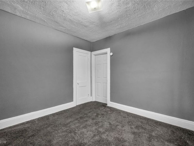 13818 Durkee Avenue, Cleveland, OH 44105 Photo 40