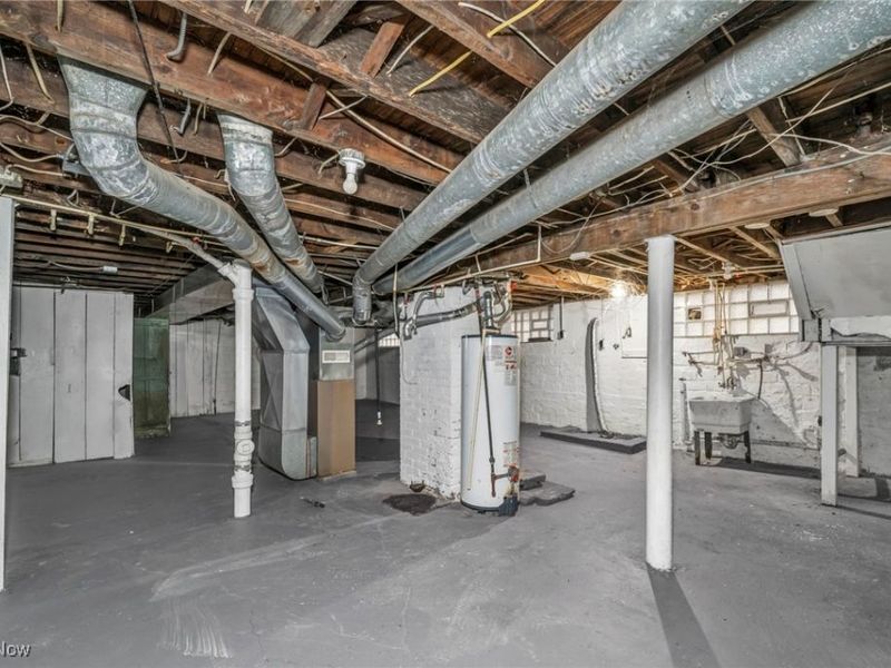 13818 Durkee Avenue, Cleveland, OH 44105 Photo 43