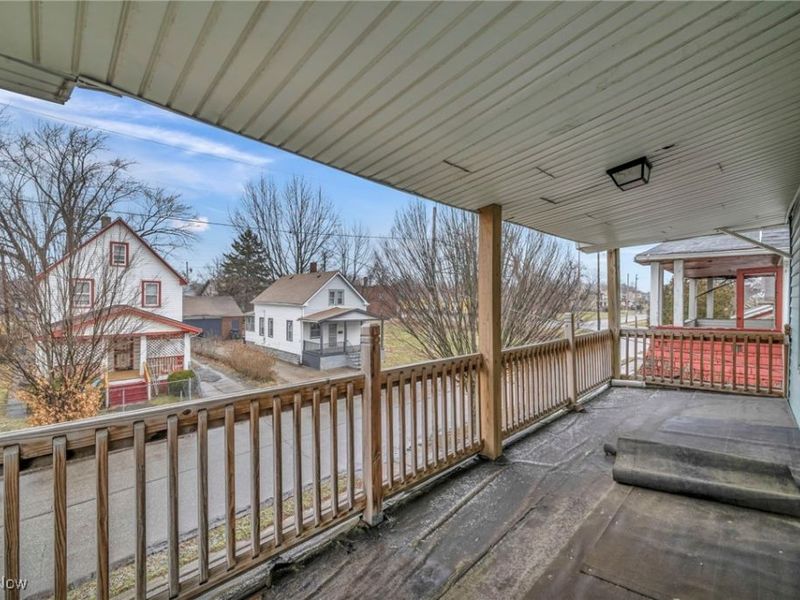 13818 Durkee Avenue, Cleveland, OH 44105 Photo 6