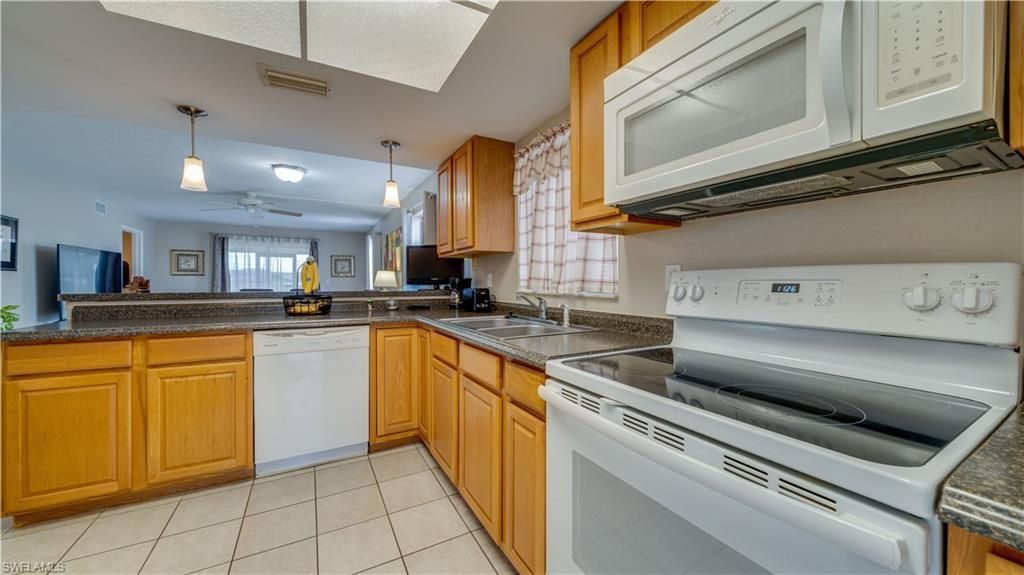 309 Nicholas Pkwy W, Unit 102, Cape Coral, FL 33991 Photo