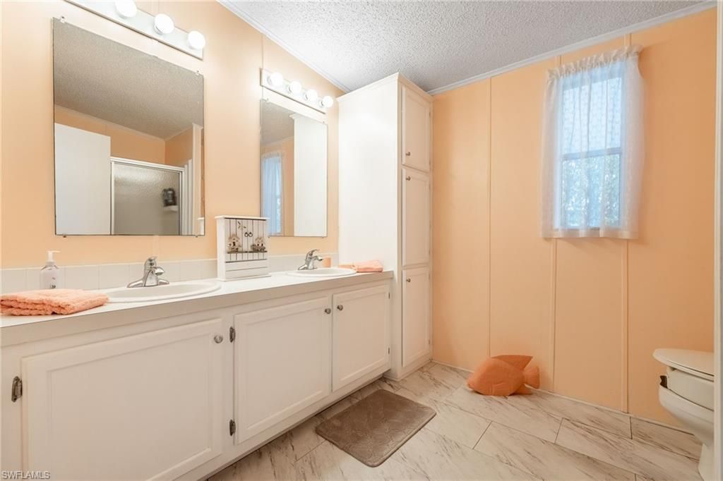 3811 Blueberry Ln, Saint James City, FL 33956 Photo