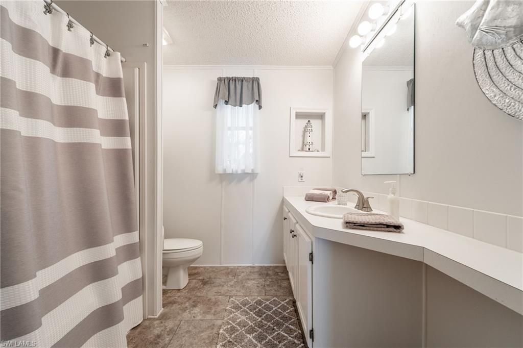 3811 Blueberry Ln, Saint James City, FL 33956 Photo