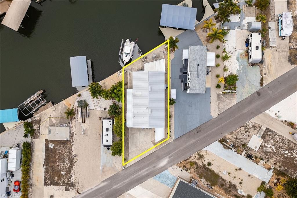 3811 Blueberry Ln, Saint James City, FL 33956 Photo