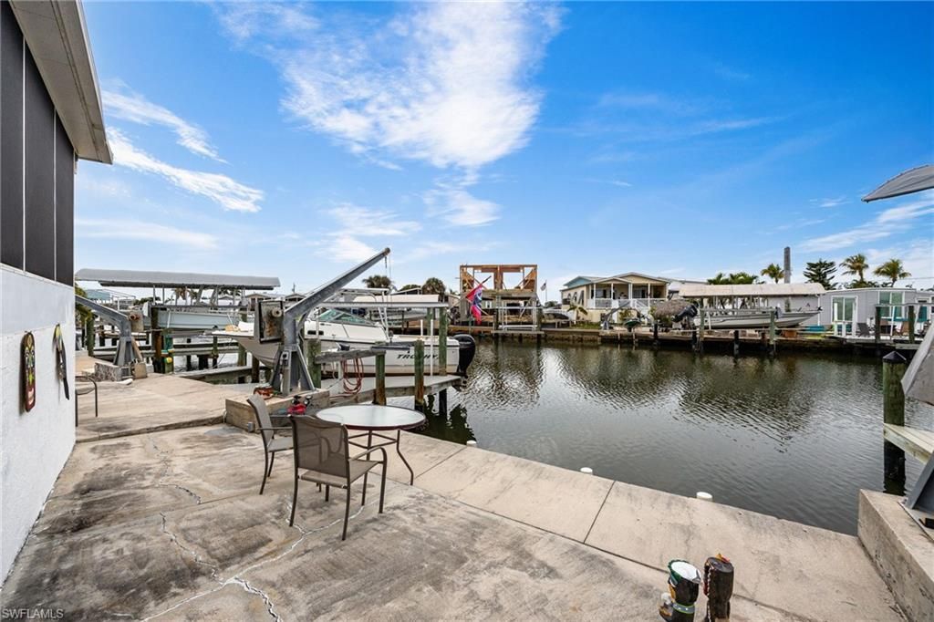 3811 Blueberry Ln, Saint James City, FL 33956 Photo