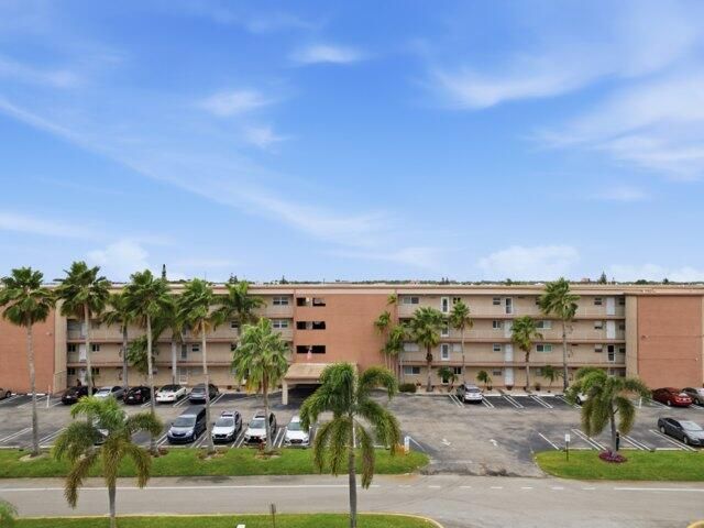 2615 NE 1st Court, Unit 106, Boynton Beach, FL 33435 Photo