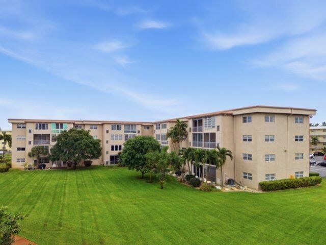 2615 NE 1st Court, Unit 106, Boynton Beach, FL 33435 Photo