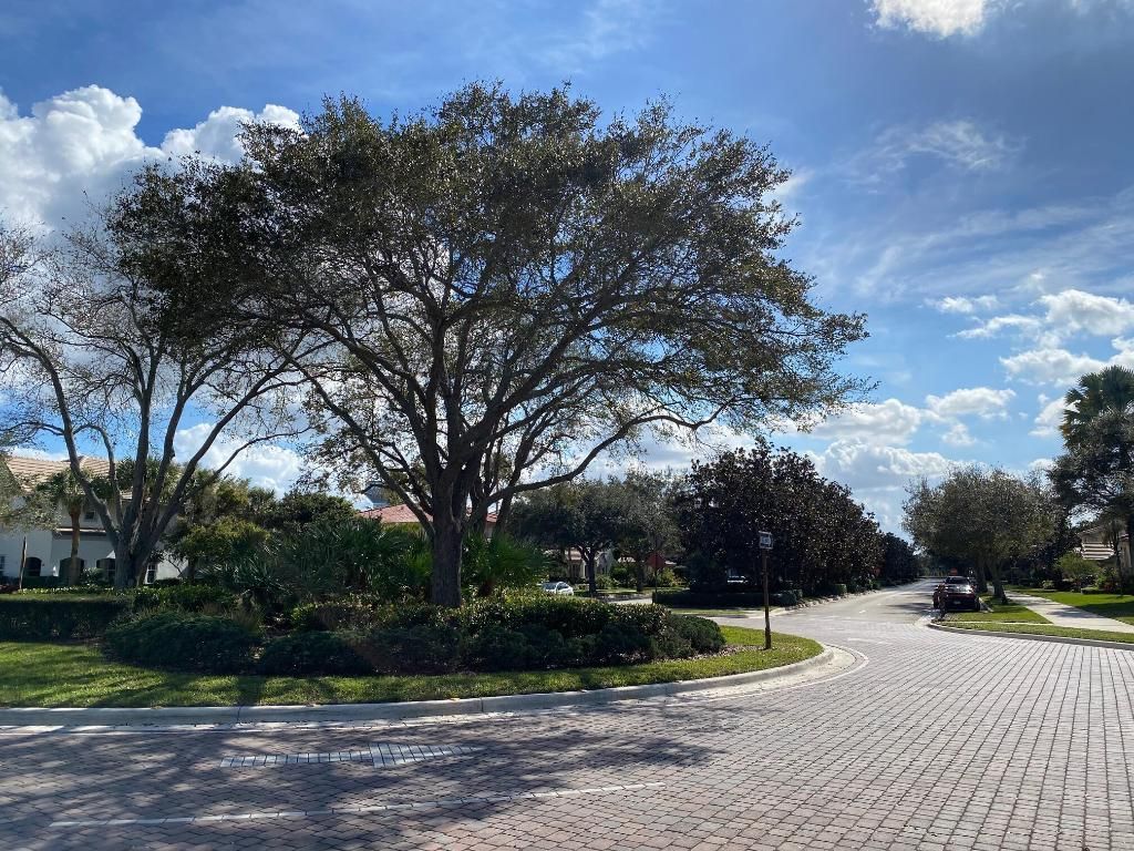 635 Castle Drive, Palm Beach Gardens, FL 33410 Photo