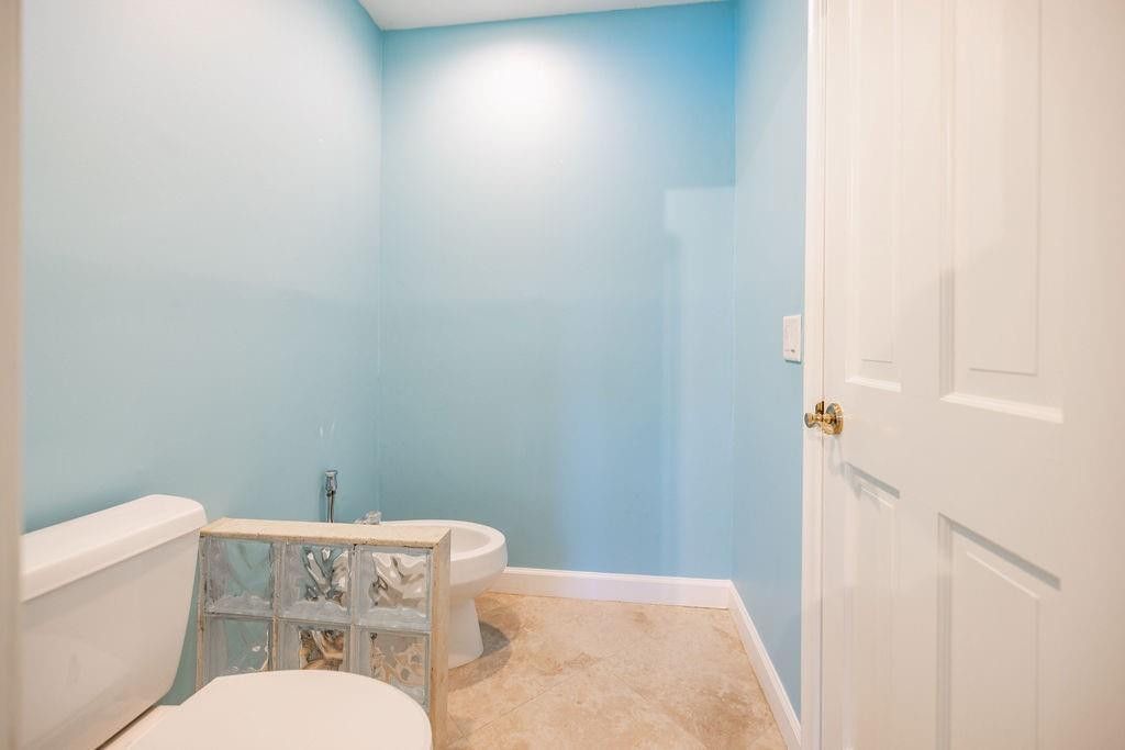 2432 NE 22nd Ave, Lighthouse Point, FL 33064 Photo