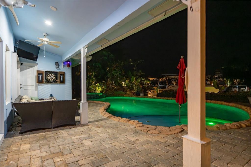 2432 NE 22nd Ave, Lighthouse Point, FL 33064 Photo