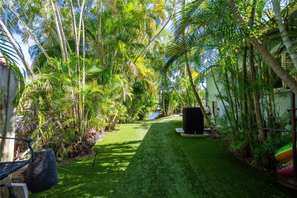 2432 NE 22nd Ave, Lighthouse Point, FL 33064 Photo