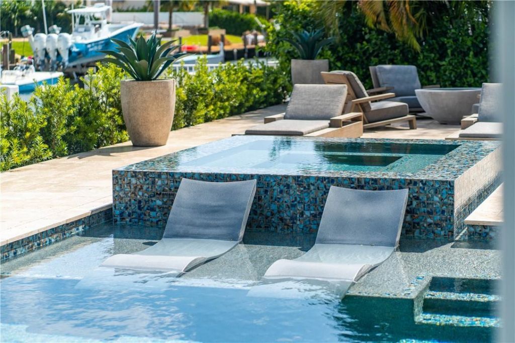 2349 NE 24th St, Lighthouse Point, FL 33064 Photo