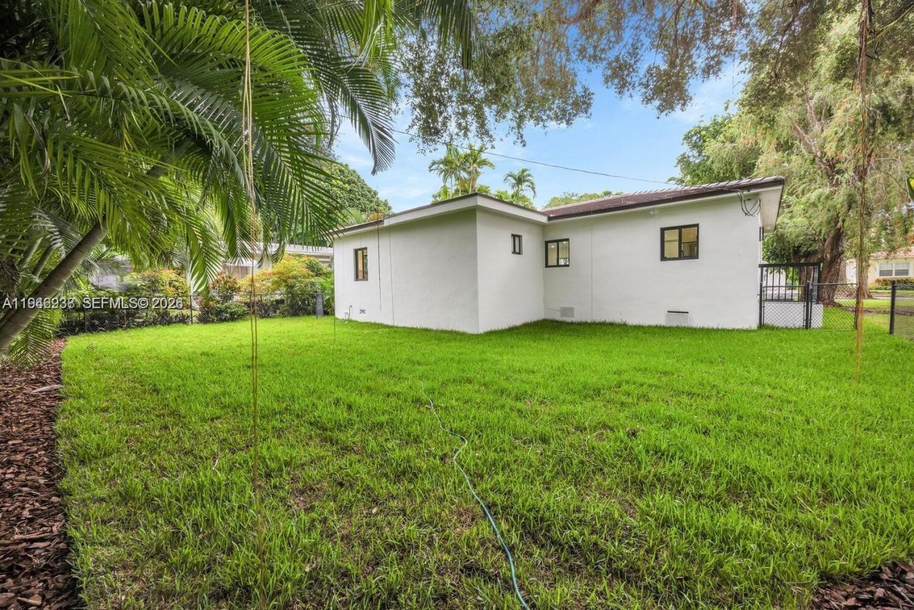 305 Fluvia Ave, Coral Gables, FL 33134 Photo