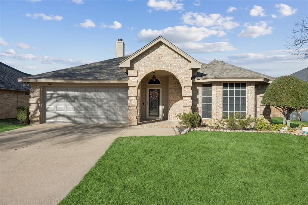 6641 Sunny Hill Drive, Watauga, TX 76148 Main Photo