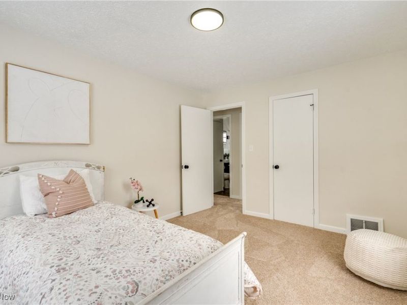 2079 12th Street SW, Akron, OH 44314 Photo 16