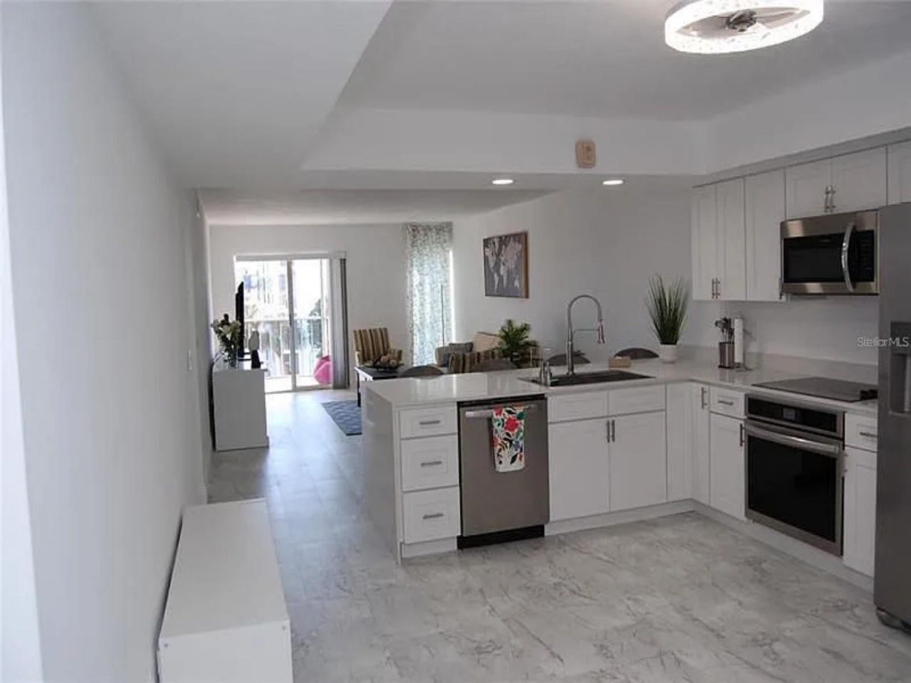 4904 38th Way S, Unit 417, Saint Petersburg, FL 33711 Photo