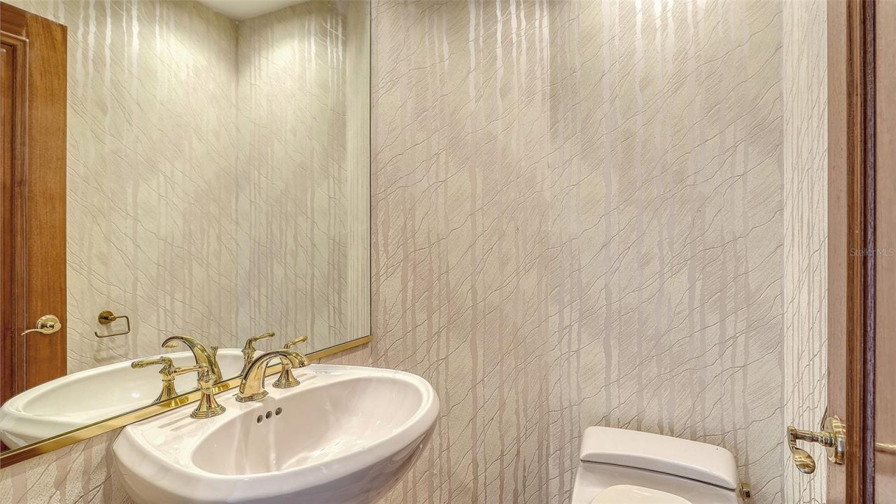 350 Gulf Of Mexico Drive, Unit 234, Longboat Key, FL 34228 Photo