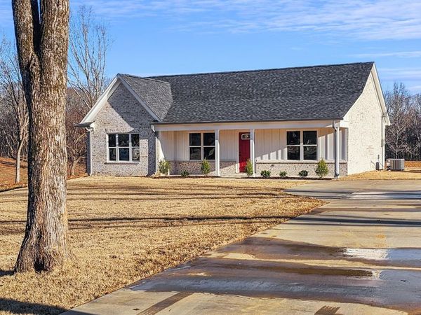 1408 W Woodward Avenue, Holly Springs, MS 38635