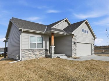 4 ALDER Circle, COUNCIL BLUFFS, IA 51503