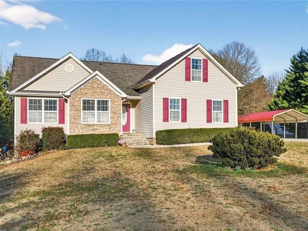 443 Beacon Drive, Maysville, GA 30558