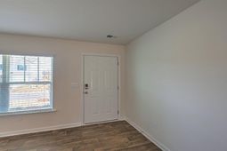 601 Edgetree Drive photo 4