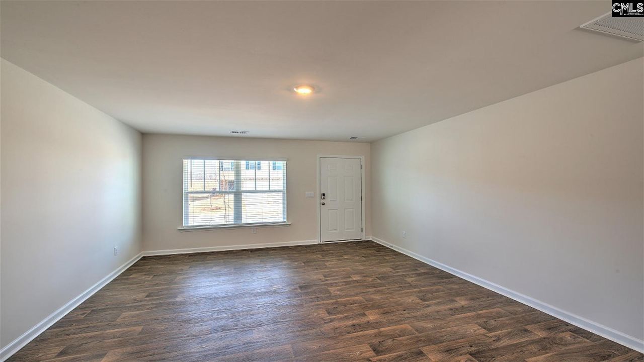 601 Edgetree Drive Photo 5