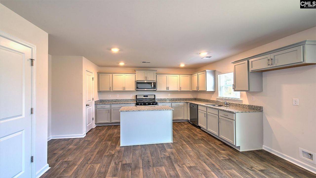 601 Edgetree Drive Photo 7