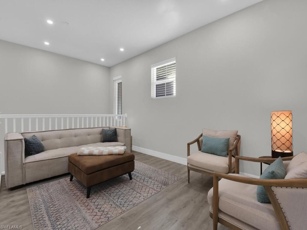 233 Indies Dr E, Unit 201, Naples, FL 34114 Photo