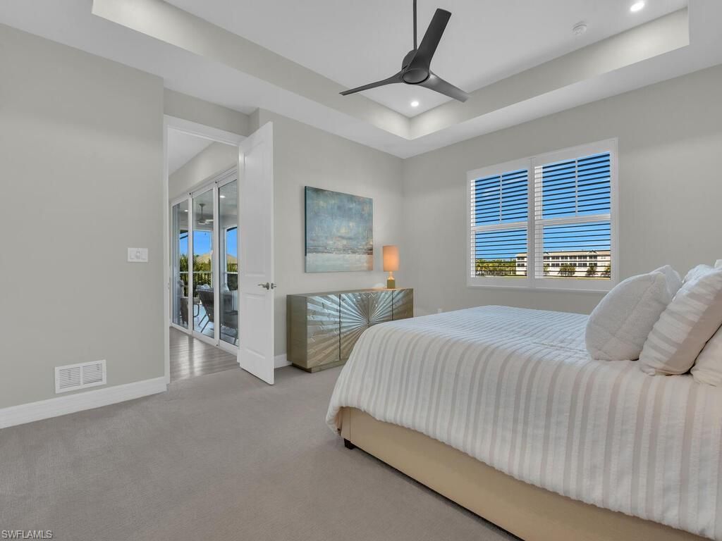 233 Indies Dr E, Unit 201, Naples, FL 34114 Photo