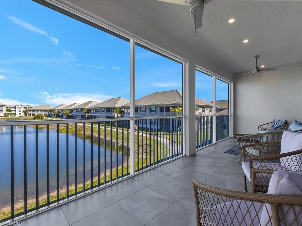 233 Indies Dr E, Unit 201, Naples, FL 34114 Photo