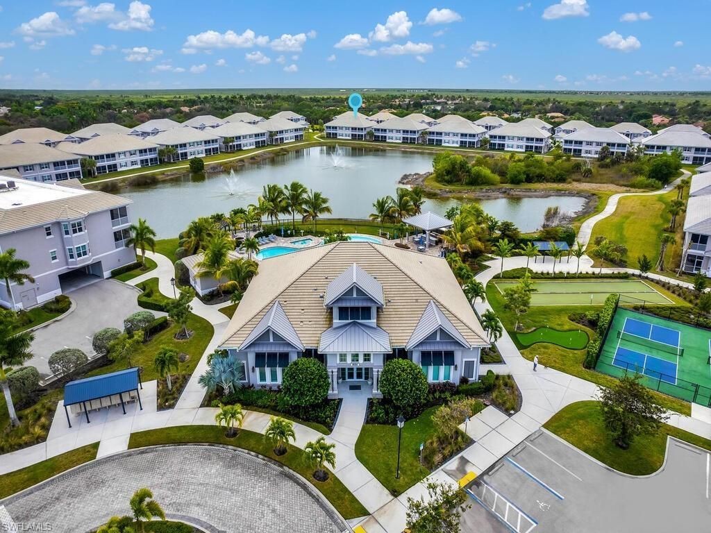 233 Indies Dr E, Unit 201, Naples, FL 34114 Photo