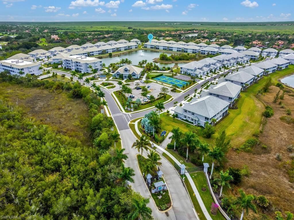233 Indies Dr E, Unit 201, Naples, FL 34114 Photo