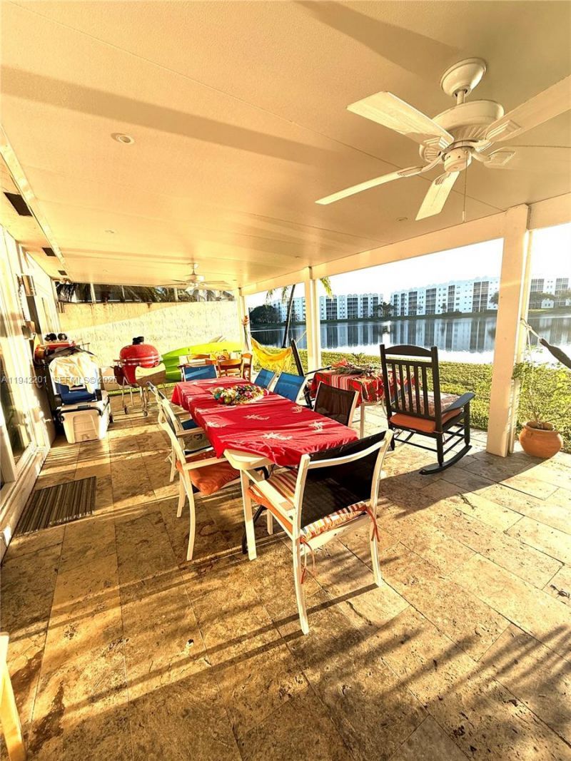 6301 NW 109th Ave, Doral, FL 33178 Photo