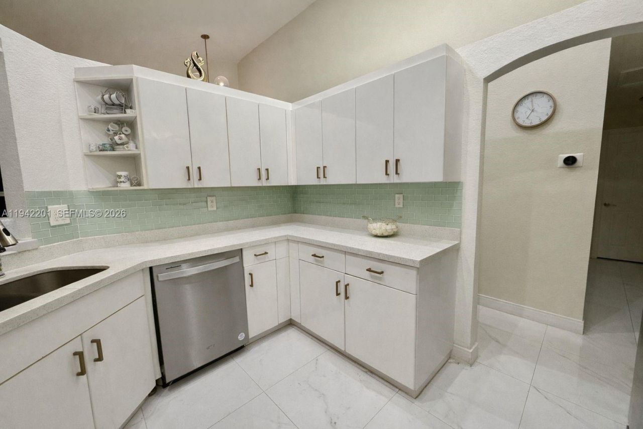 6301 NW 109th Ave, Doral, FL 33178 Photo