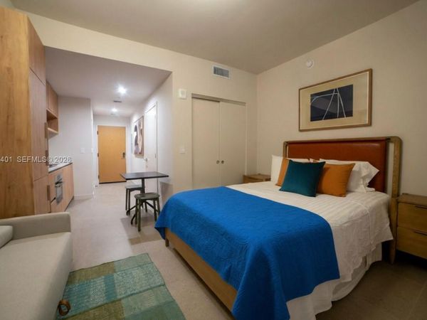 11 NE 6TH, Unit 1908, Miami, FL 33132