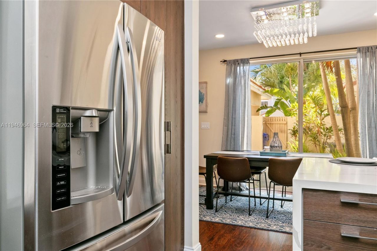 1564 Yellowheart Way , Unit 1564, Hollywood, FL 33019 Photo