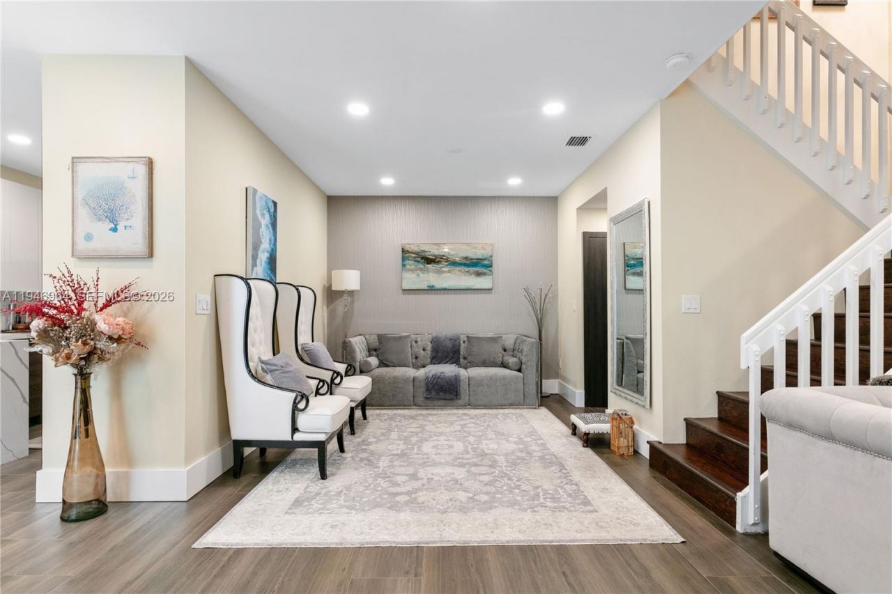 1564 Yellowheart Way , Unit 1564, Hollywood, FL 33019 Photo