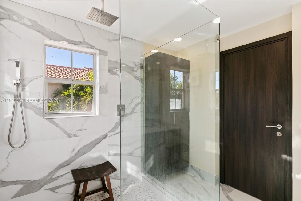 1564 Yellowheart Way , Unit 1564, Hollywood, FL 33019 Photo