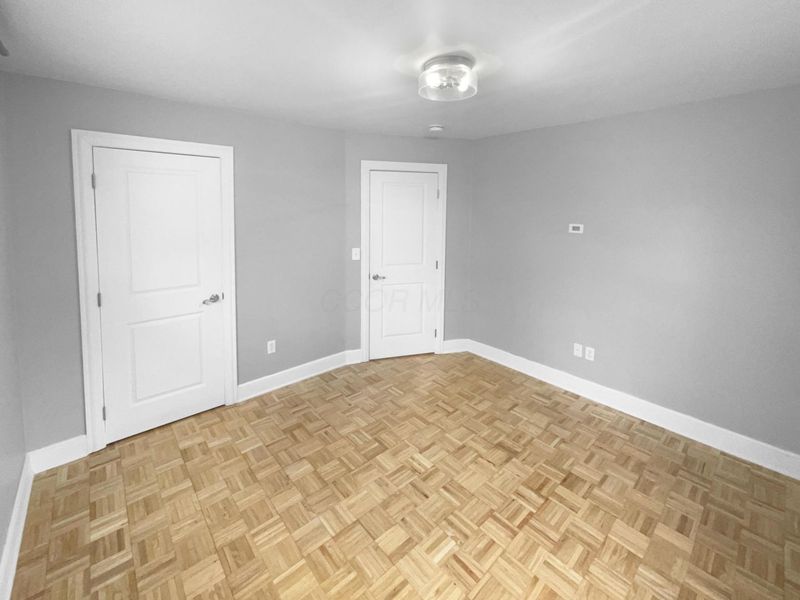 281 E Selby Boulevard, Columbus, OH 43085 Photo 14