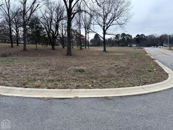 1715 Roleson Lane, Jonesboro, AR 72401