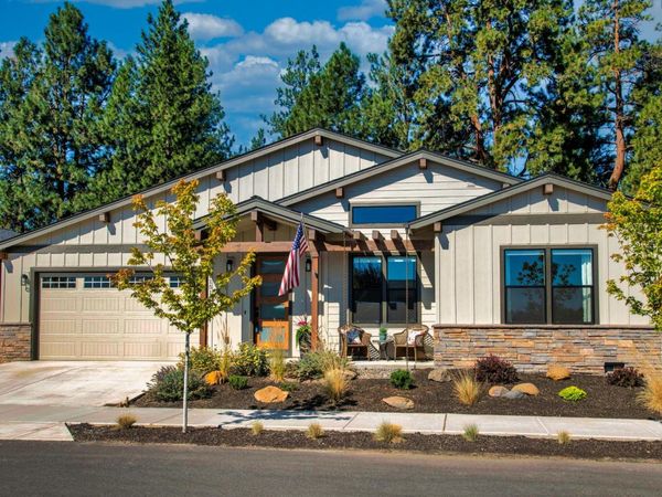 1151 N Jantzen Court, Sisters, OR 97759