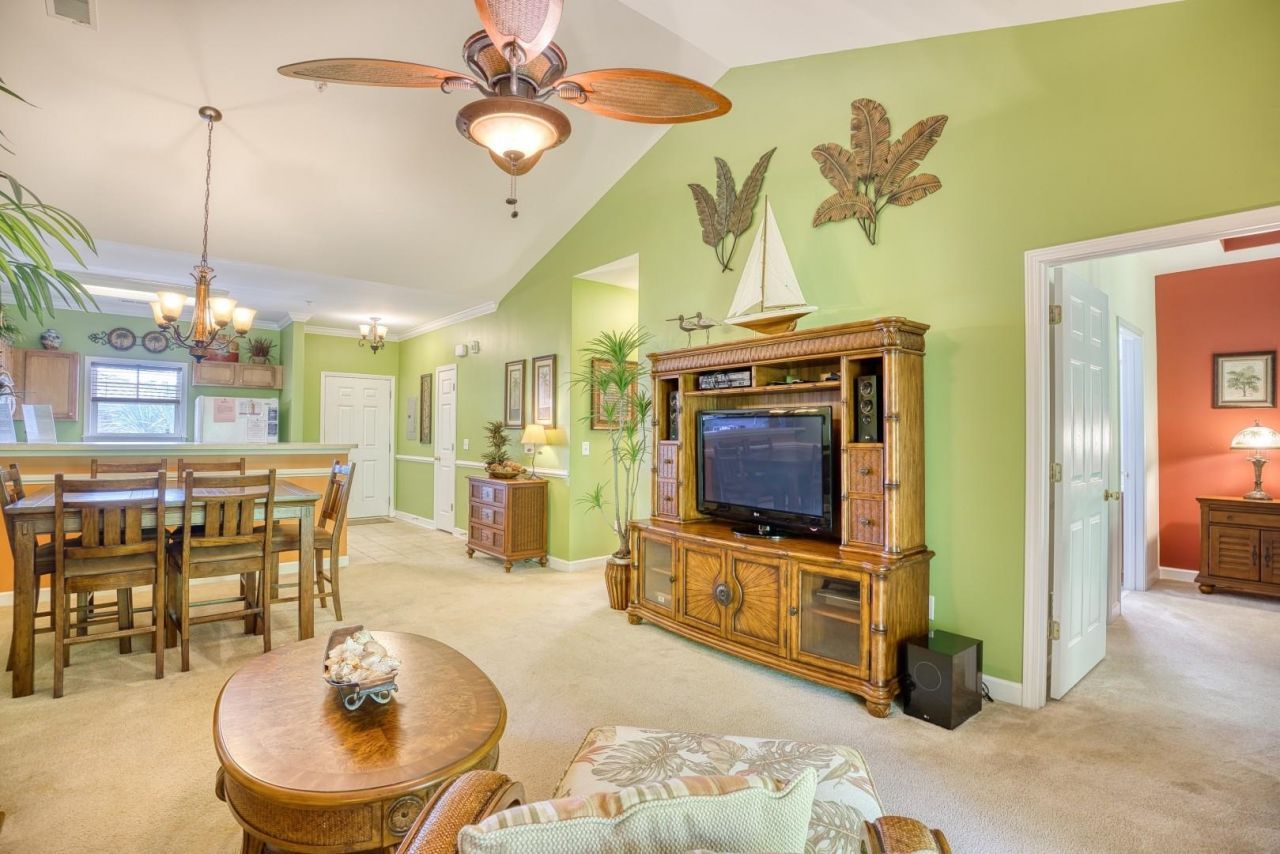 6253 Catalina Dr. Photo 16