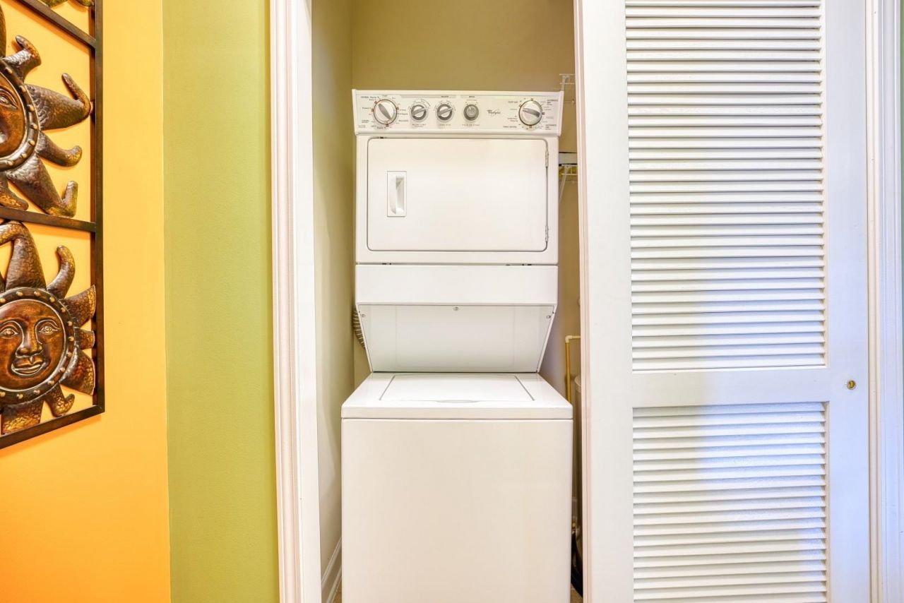 6253 Catalina Dr. Photo 18