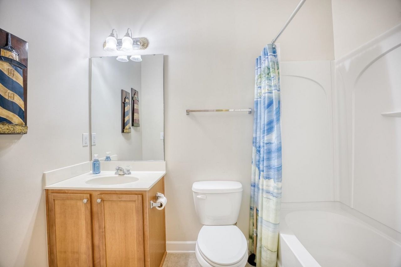 6253 Catalina Dr. Photo 19