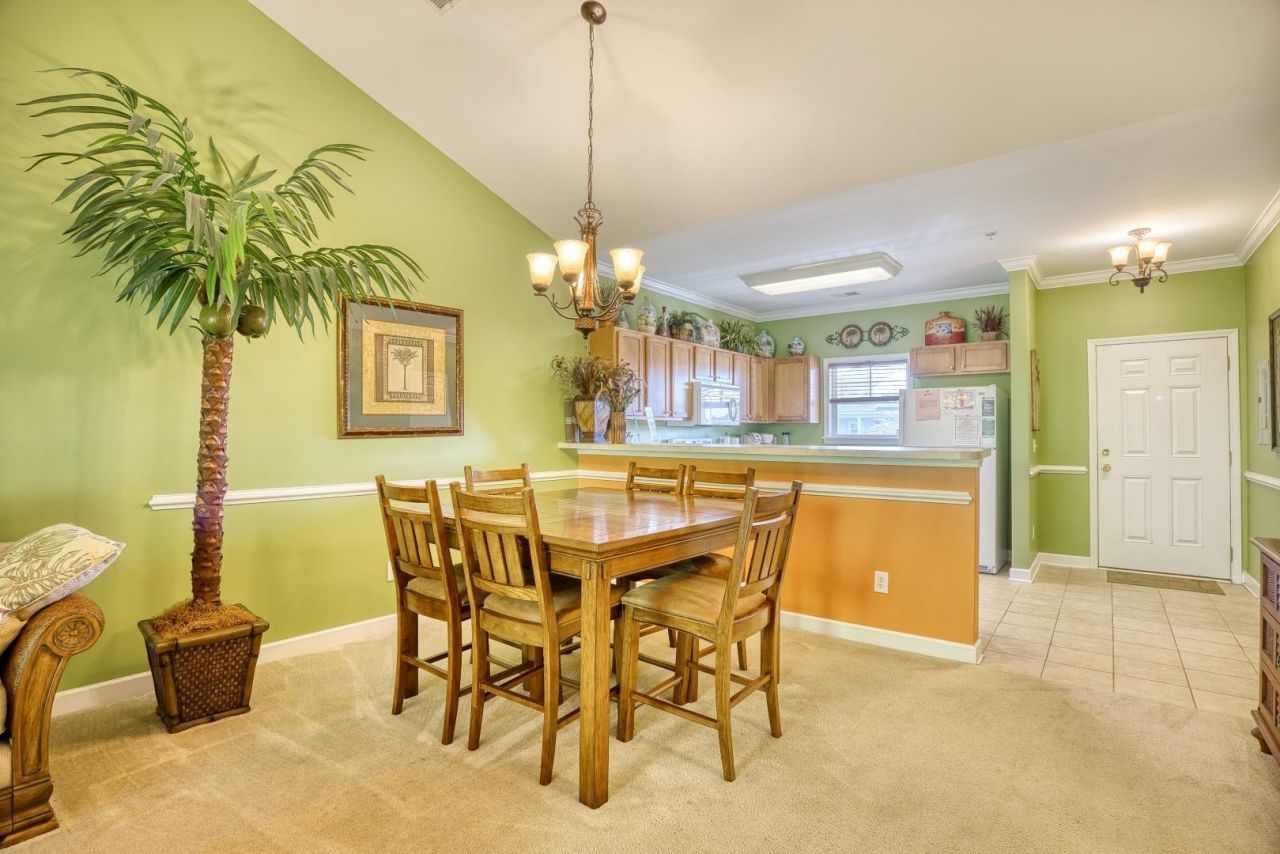 6253 Catalina Dr. Photo 7