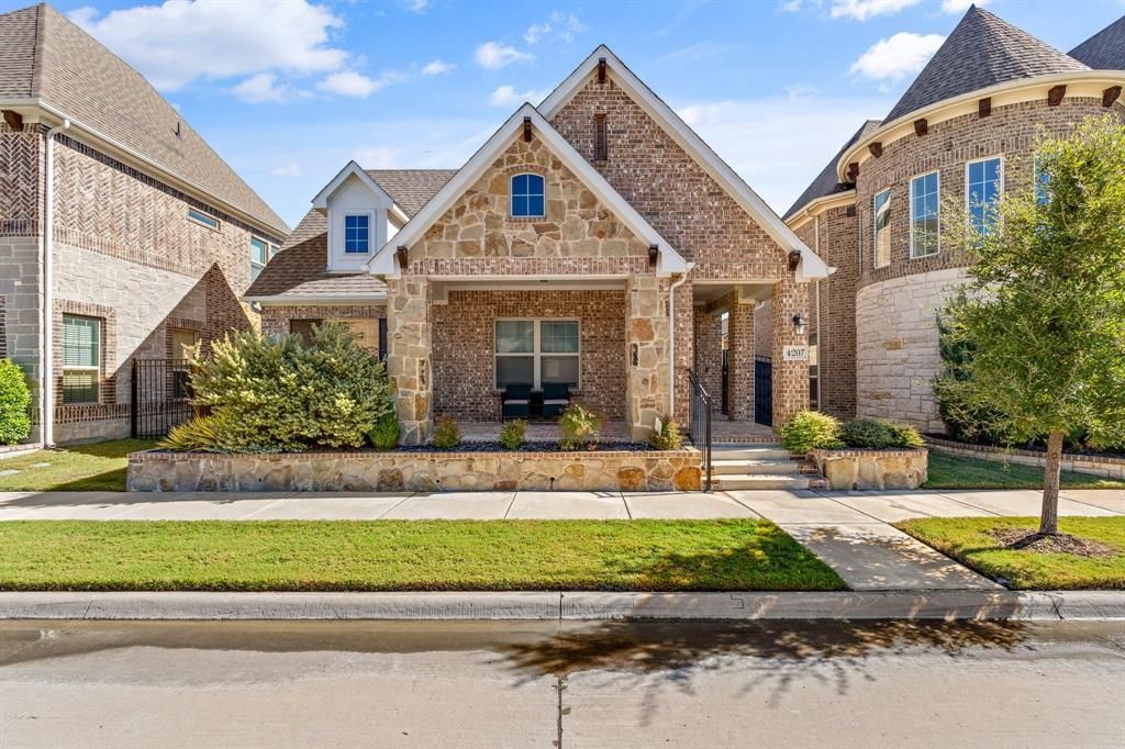 4207 Whispering Willow Way, Arlington, TX 76005 Main Photo