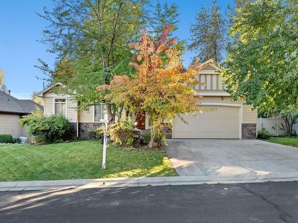 510 E Golden Eagle Ln, Colbert, WA 99005