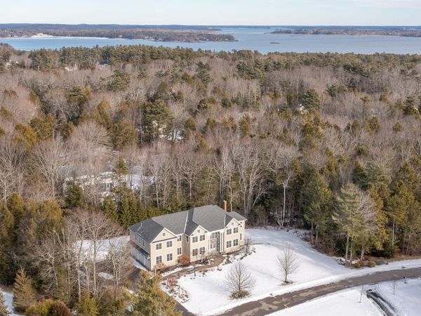 29 Mary Lane, Cumberland, ME 04110